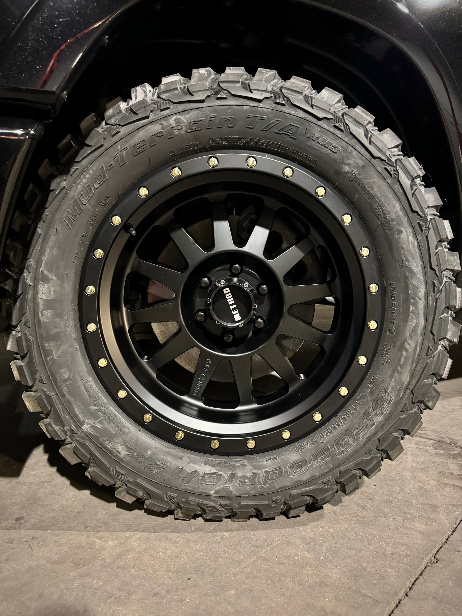 Llanta 304 Matte Black 6x139.7 R20 Offset -18 mm – Method Race Wheels