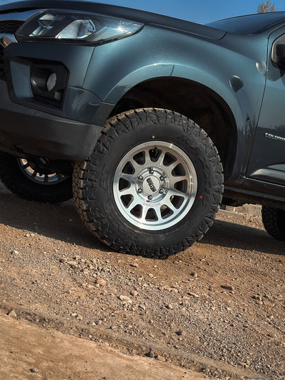 Llanta 703 Machined 6x139.7 R17 Offset 0 mm – Method Race Wheels