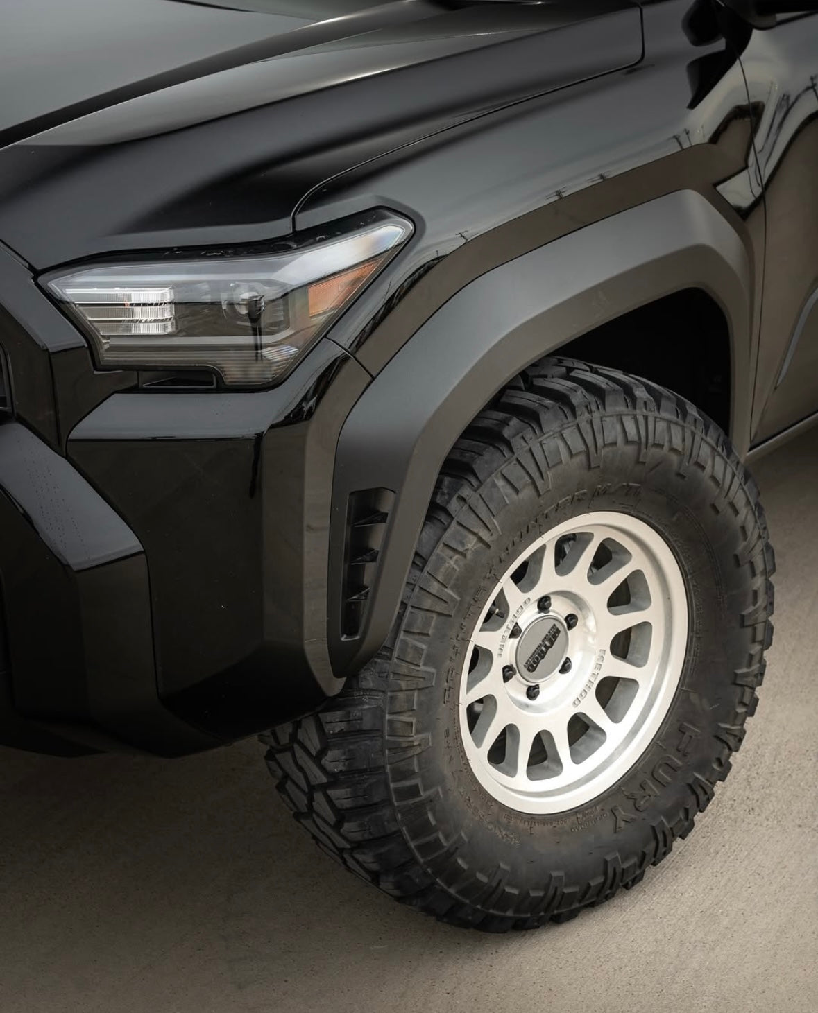 Method 703 Machined  17x9 6x139.7