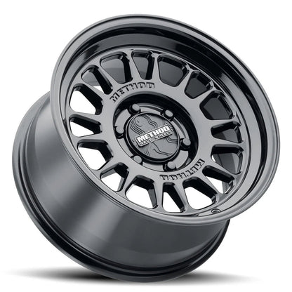 Llanta 318 Gloss Black 6x139.7 R17 Offset 0 mm – Method Race Wheels