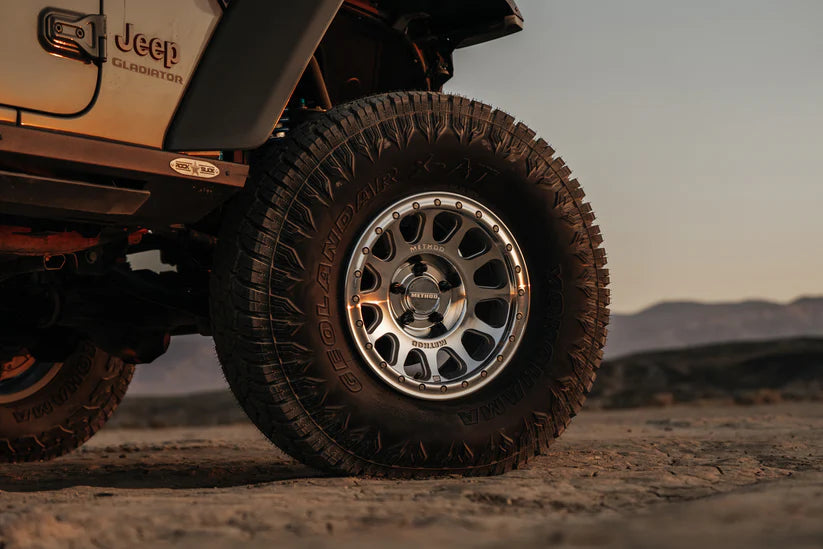 Llanta 709 Machined 6x139.7 R17 Offset 0 mm – Method Race Wheels