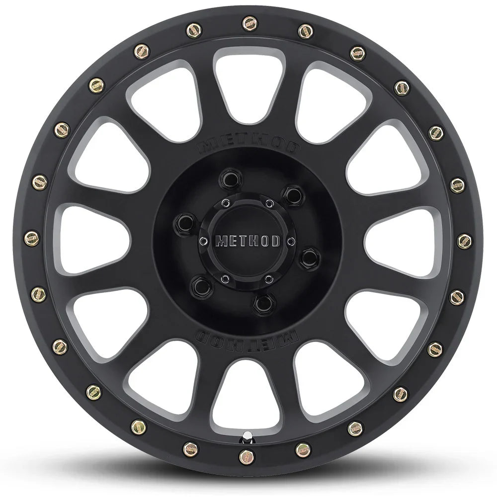 Method 305 Matte Black 18x9 6x139.7