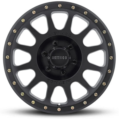 Method 305 Matte Black 18x9 6x139.7