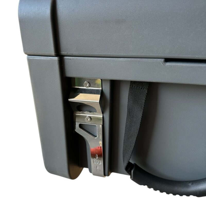Tool box rotomoldeada TH 110 lt con bombines hidraulicos | Volcano