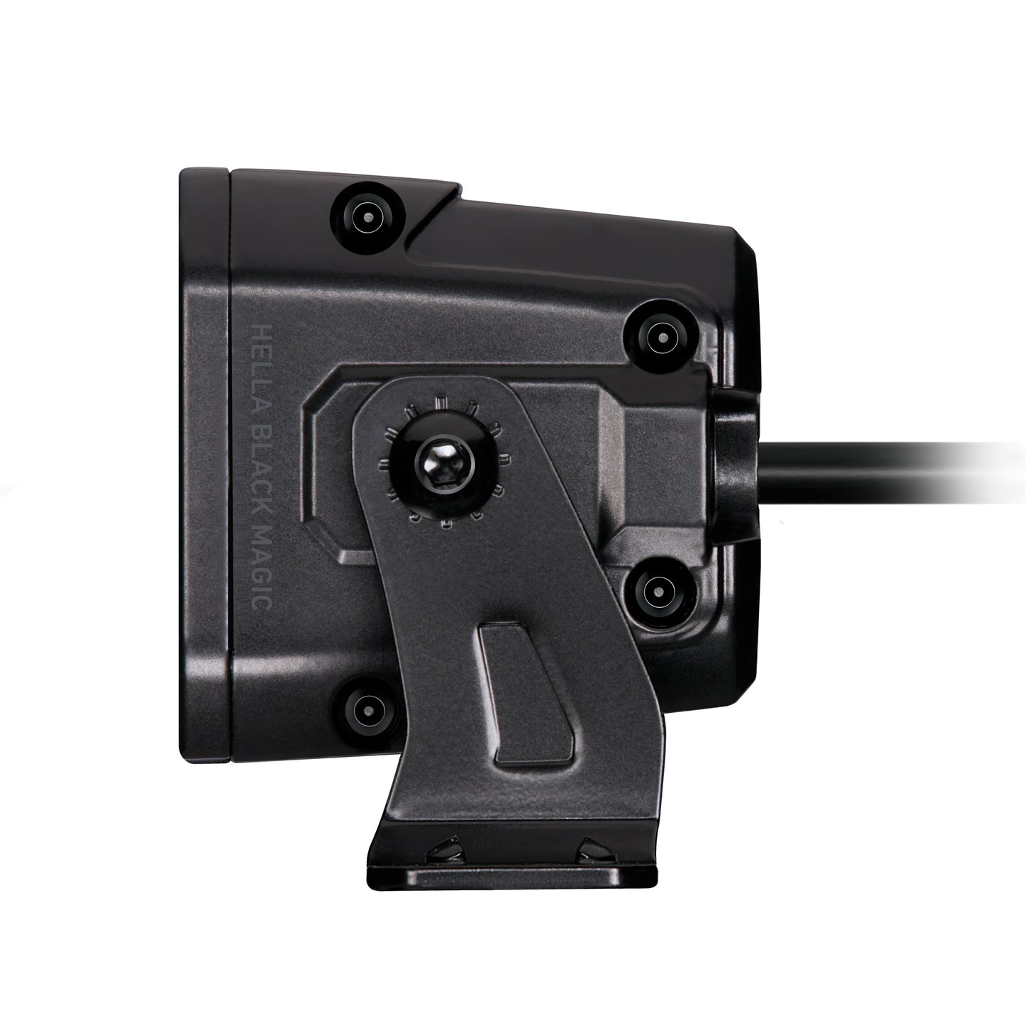 Barra LED Hella Black Magic para iluminación OffRoad con soporte ajustable y diseño robusto