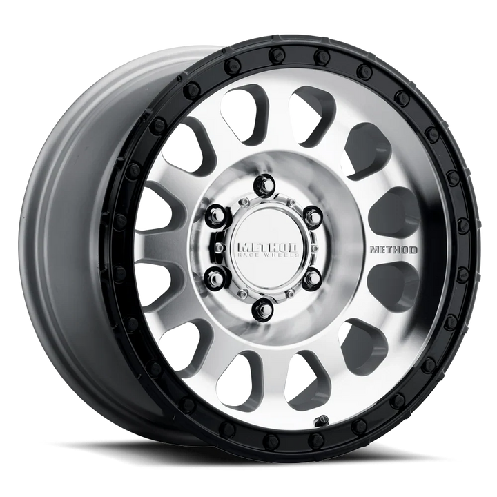 Llanta 315 Machined & Gloss Black Lip 6x135 R17 Offset 0 mm – Method Race Wheels