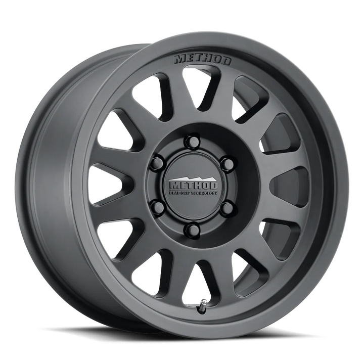 Llanta 704 Matte Black 6x135 R17 Offset 0 mm – Method Race Wheels